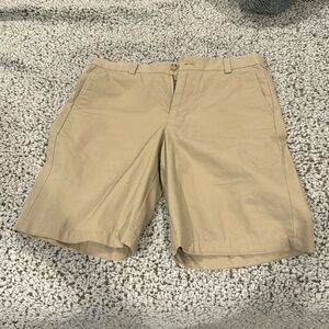 Vineyard Vines Khaki Shorts